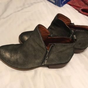 Lucky brand bootie size 9